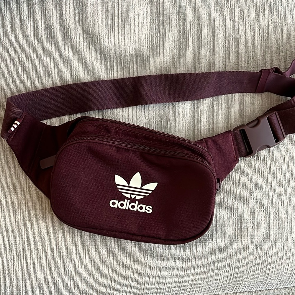 Adidas fannypack